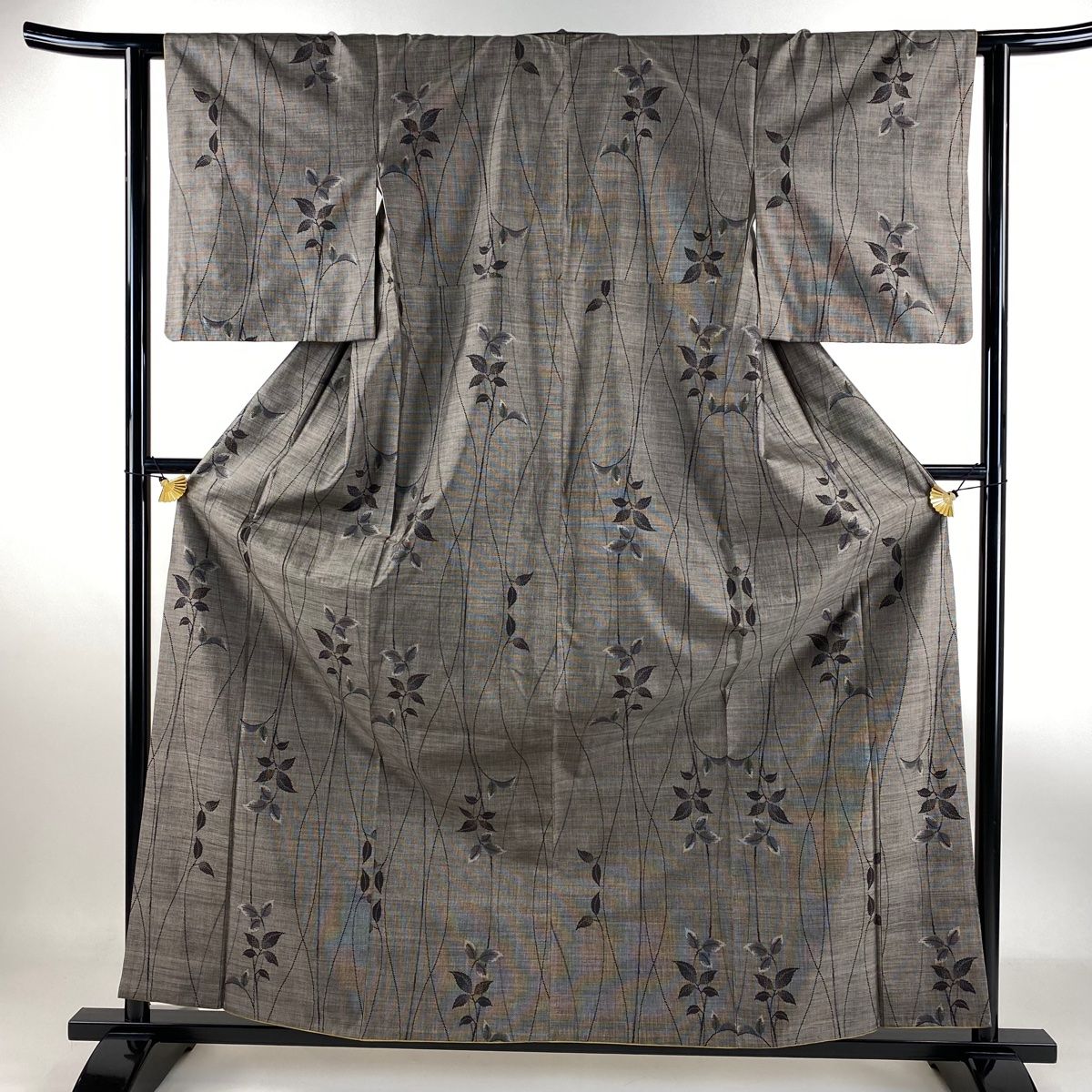 紬 身丈161cm 裄丈62cm S 袷 葉柄 灰茶 正絹 秀品