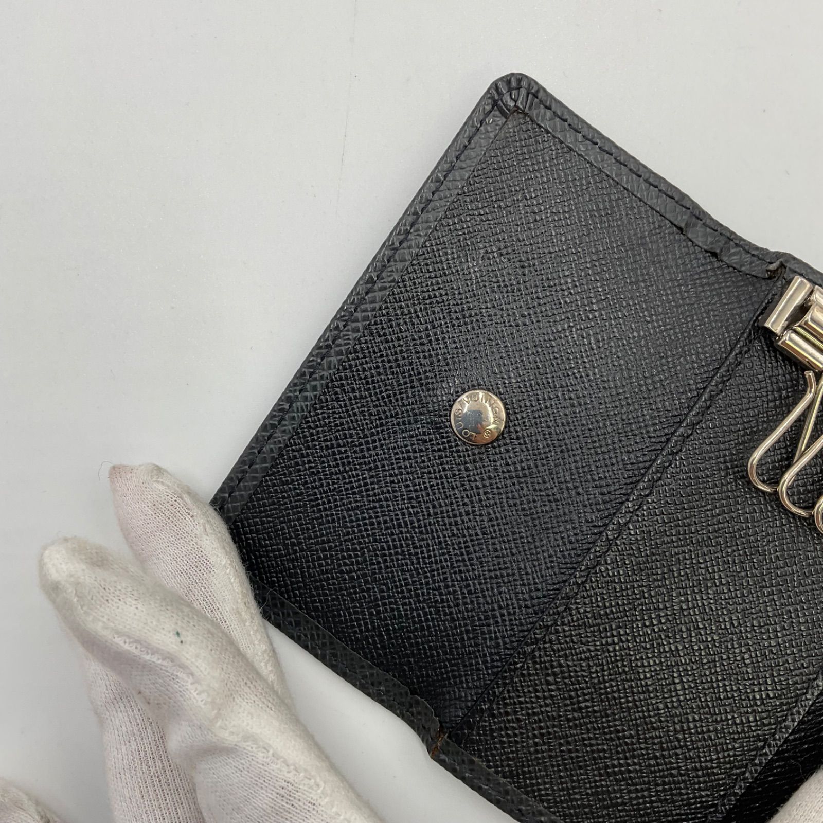 LOUIS VUITTON ルイヴィトン タイガ キーケース 4連 ブラック