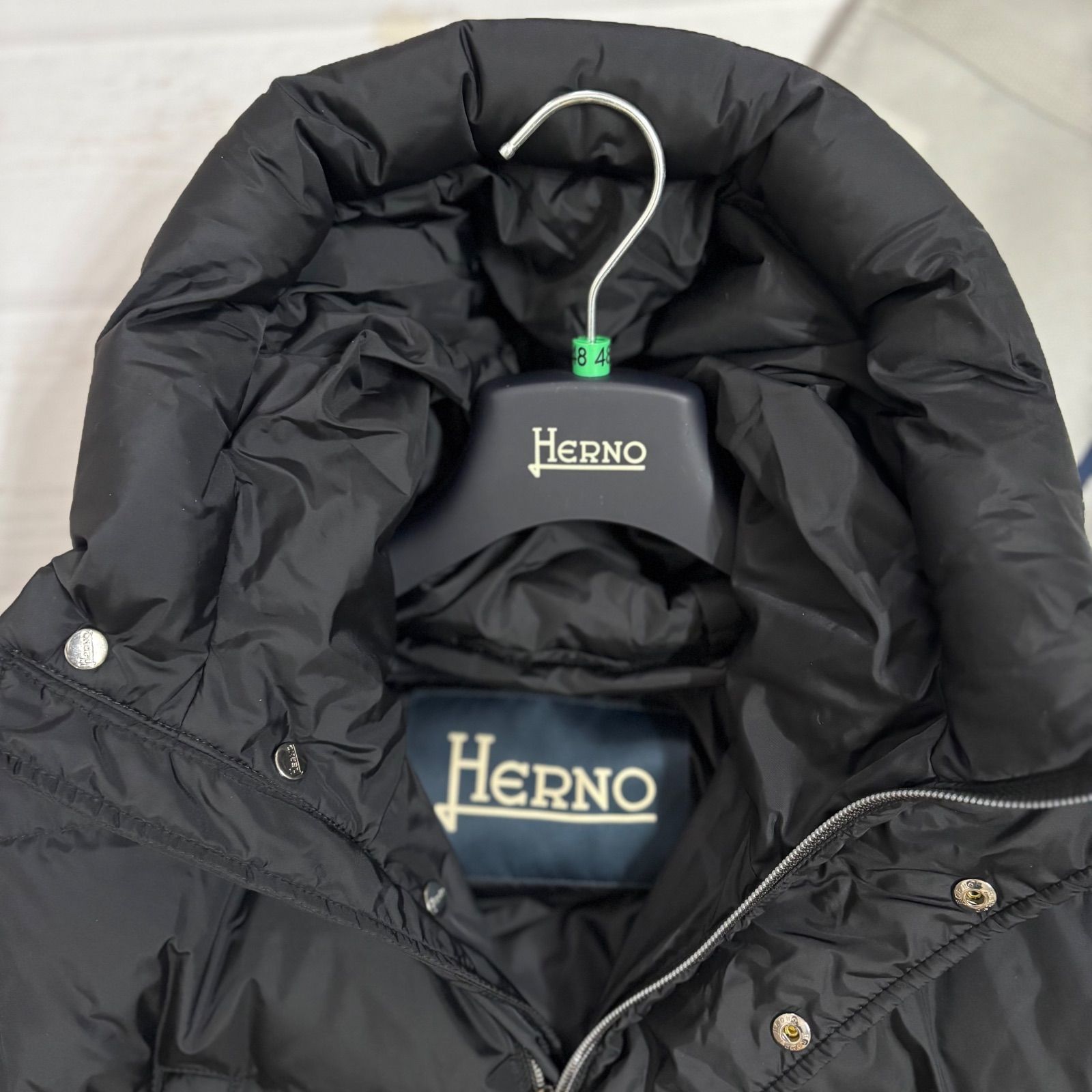 新品同様 HERNO ヘルノ 24AW ウォーターレペレントナイロンダウン 