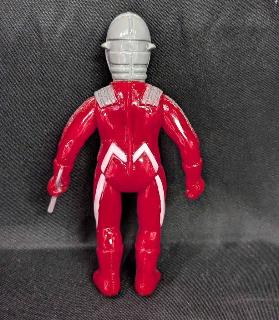 ヤモマーク 大怪獣シリーズ ウルトラセブン 赤成型 アイスラッガー持ち