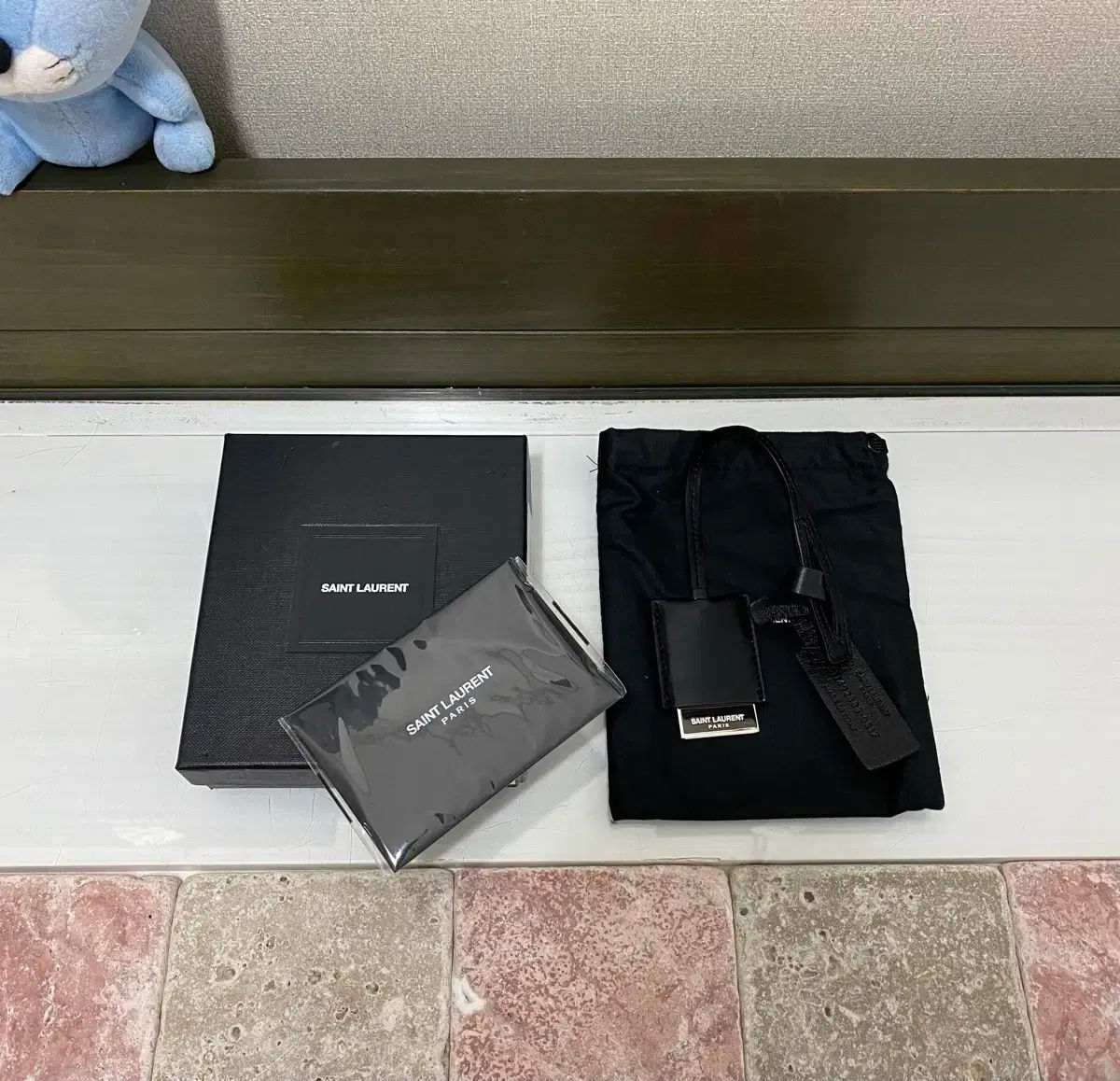 サンローラン ネームタグ ボックス ダスト BOOKLET