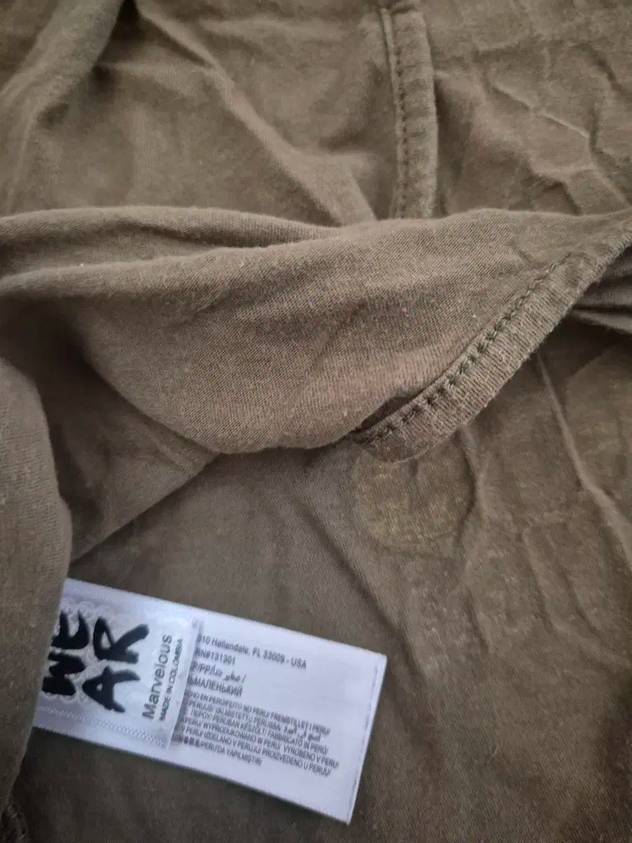ズンバウエア 服を整理する タンクトップ+ショーツ