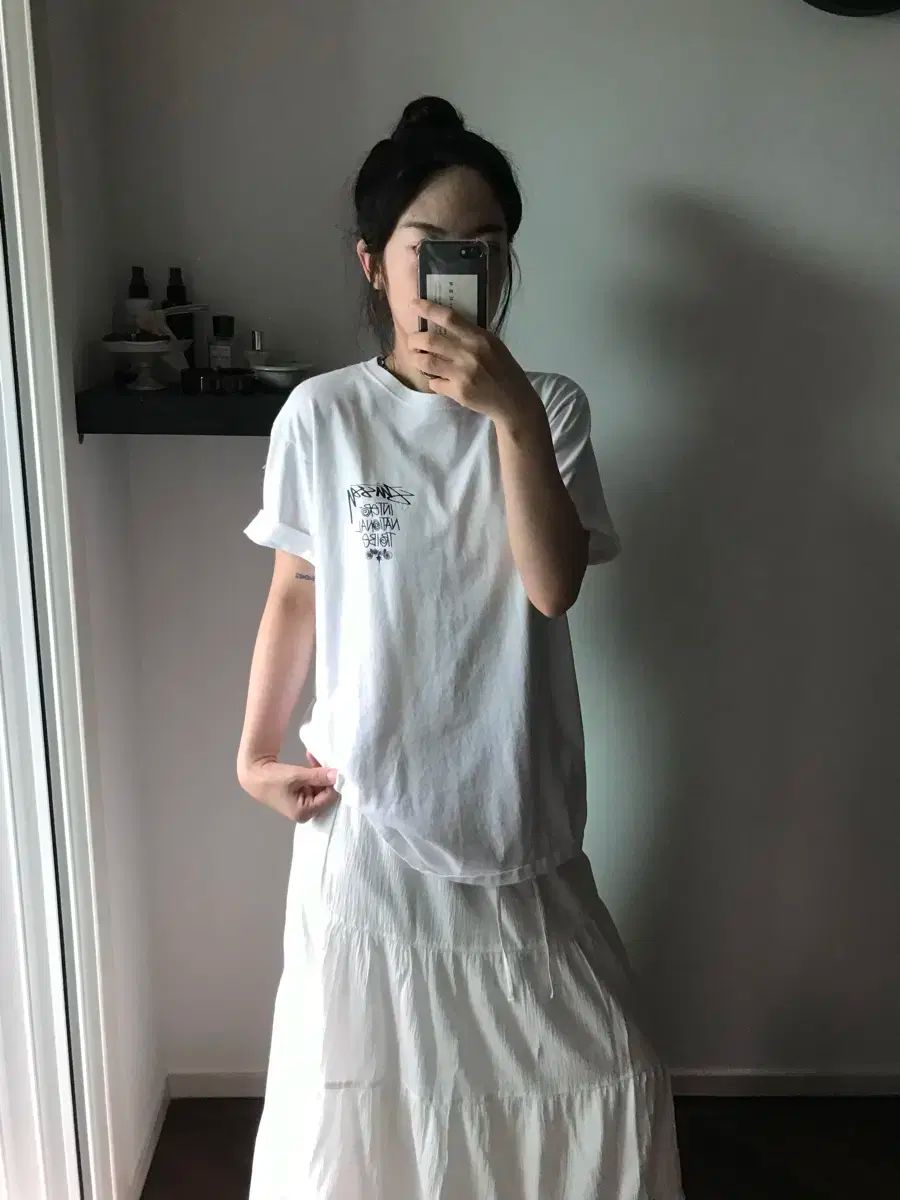 白
