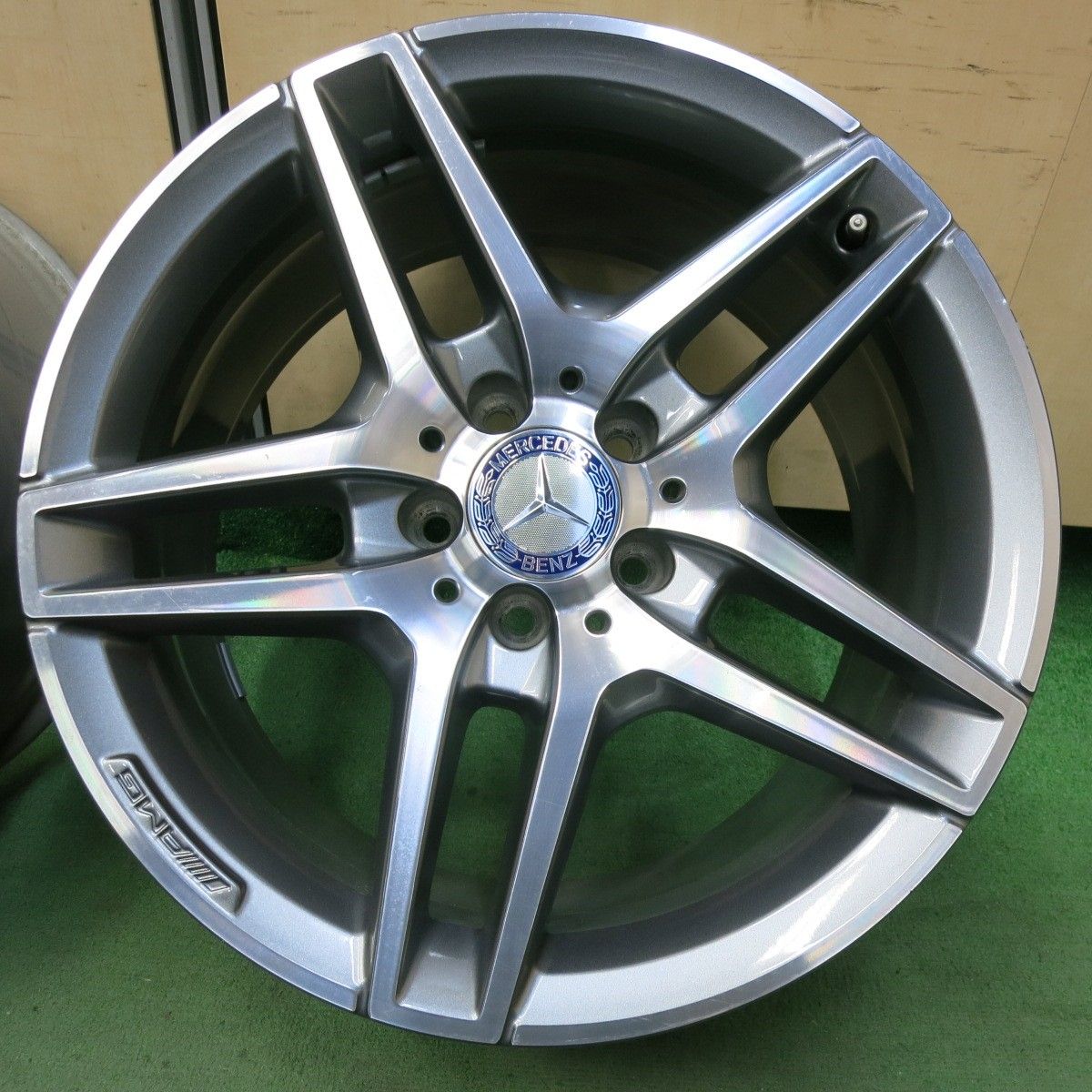 送料無料] 4本価格☆ベンツ Eクラス W212 W207 純正 AMG ホイール 18