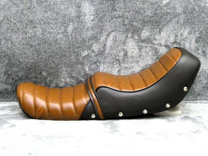 GS400 タックロール シート GS400E 鉄ベース GT380 GSX250E ザリ ゴキ CB250T CBX400F CBR400F ホーク バブ CB250N 外装  ＧＳ４００ 黒皮 タックロールシート⁄あんこ抜き 完成品 GS400E 鉄