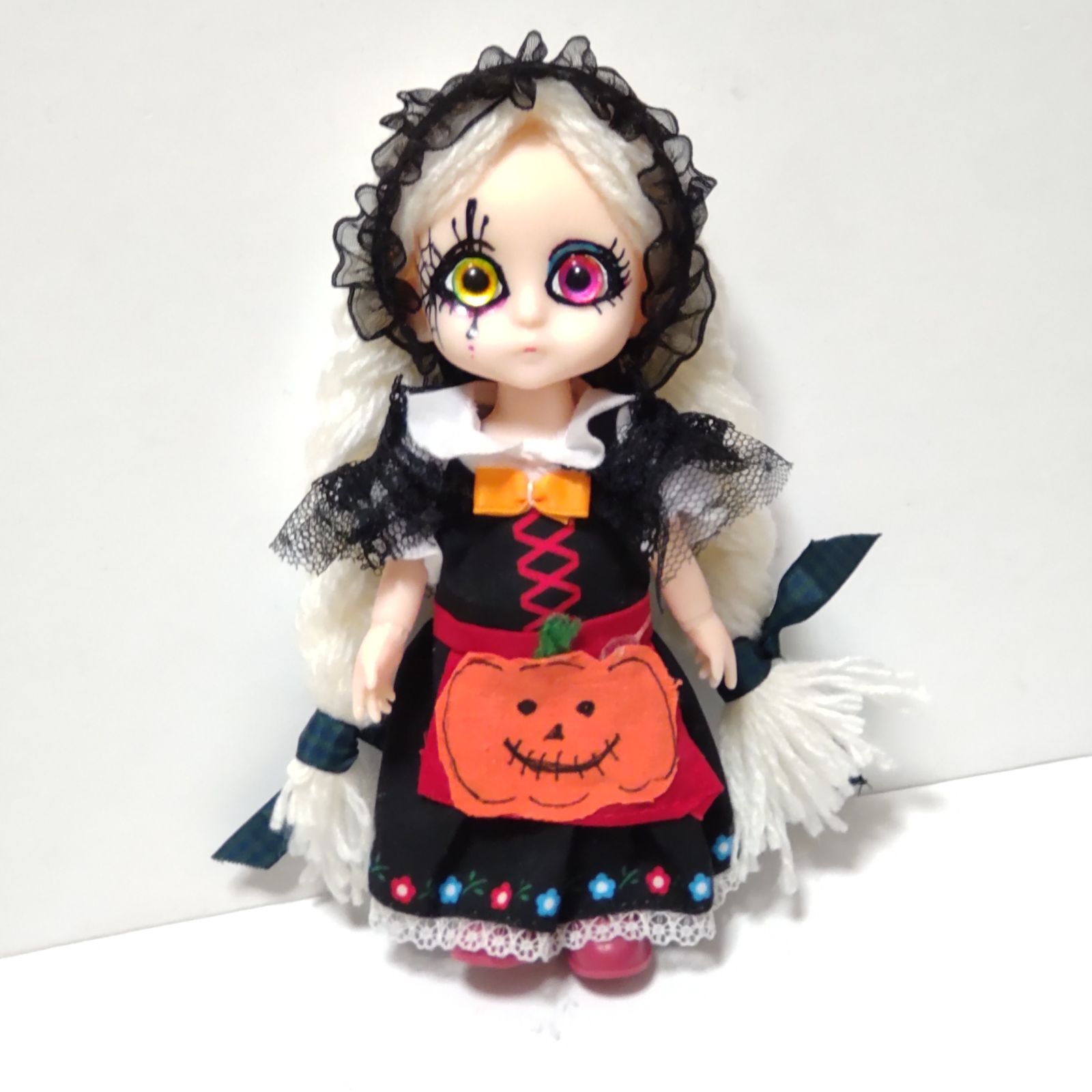 16cm ハロウィン風ドール オッドアイパンプキンドレス病みカワメイクちゃん - メルカリ