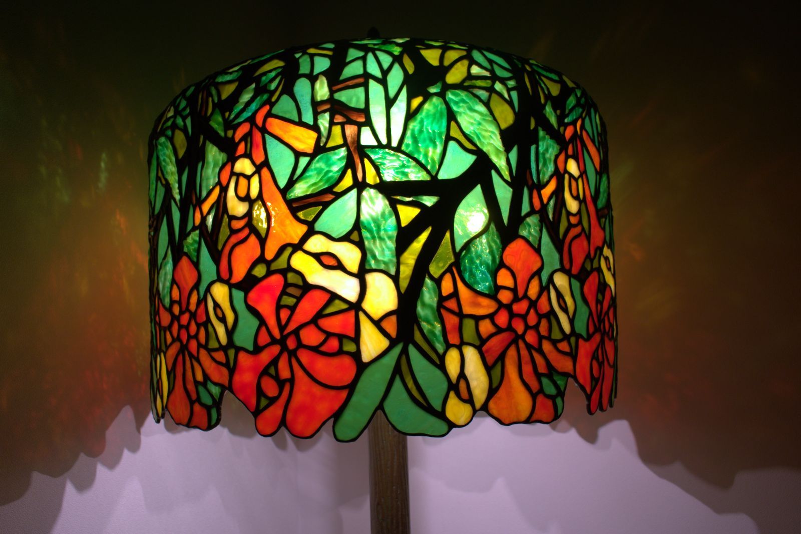 ステンドグラス  テ―ブルランプ   ガラスシェ―ドランプ 44．ティファニーランプ【トランペットパイン】【グラスワン