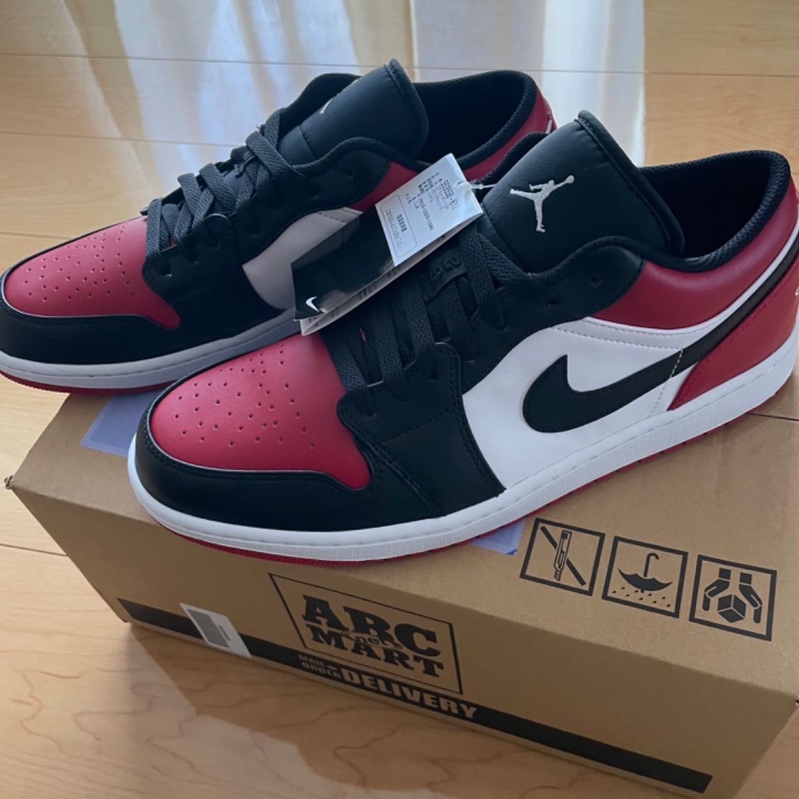 新品 希少30㌢ Nike Air Jordan 1 Low Bred Toe - インタレスト - メルカリ