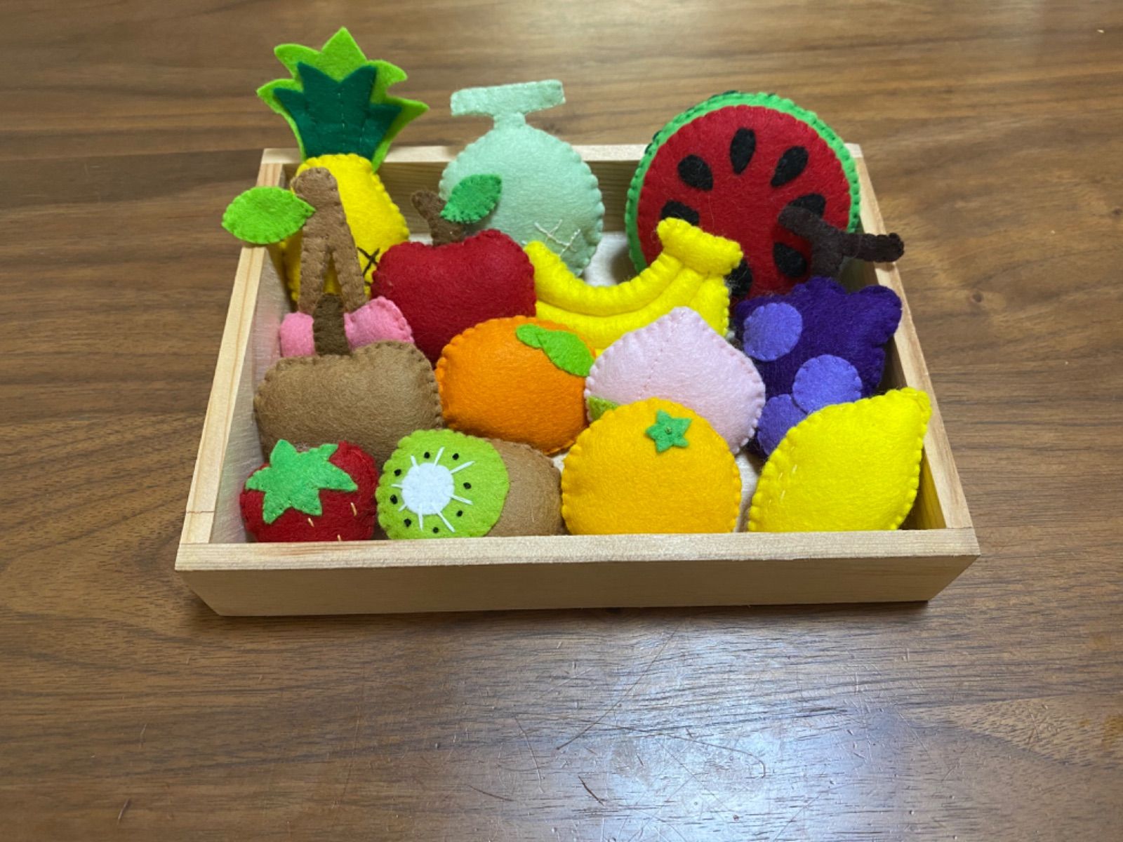 アルミラージ。フェルト 野菜 果物 おままごと フェルトままごと えらべる！野菜、フルーツセット - メルカリ