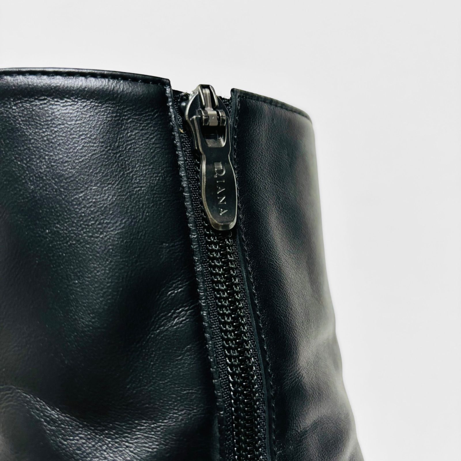 美品 ダイアナ DIANA ショートブーツ レザー サイドジップ 黒 24.5 DIANA(ダイアナ) / ショートブーツ/21.5cm/BLK | 中古品の販売