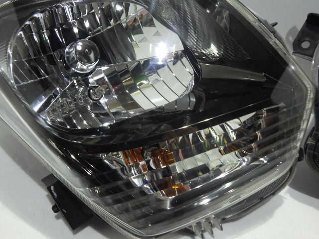 ワゴンR ヘッドライト 左右 MH34S HID 100-59270 BD インナーブラック
