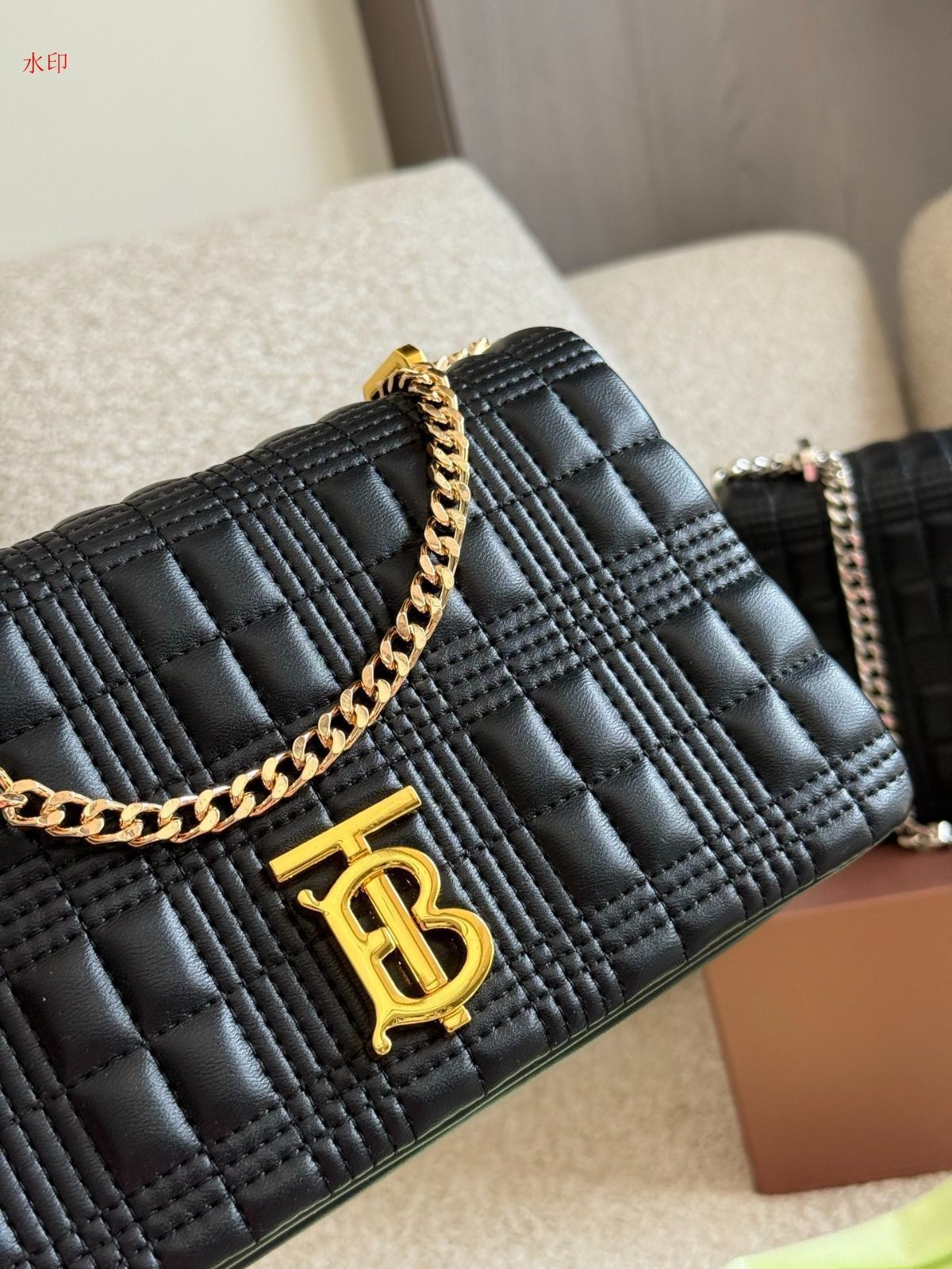 今日特価】Burberry Lola Bag・バーバリー ローラ バッグ