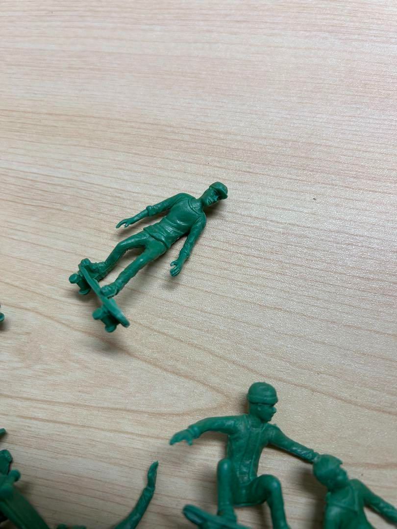 TOY BOARDERS スケートボードフィギュアセット 24体 - メルカリ