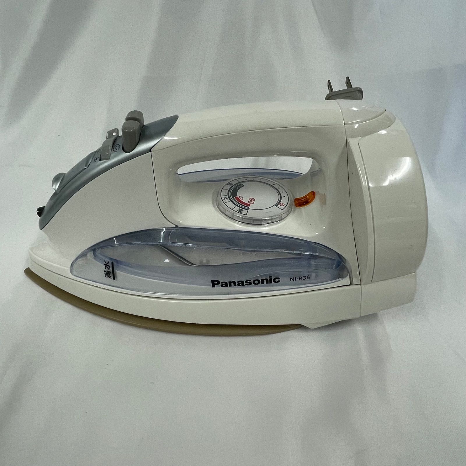 中古】パナソニック スチームアイロン 大型タンクモデル シルバー調 NI  