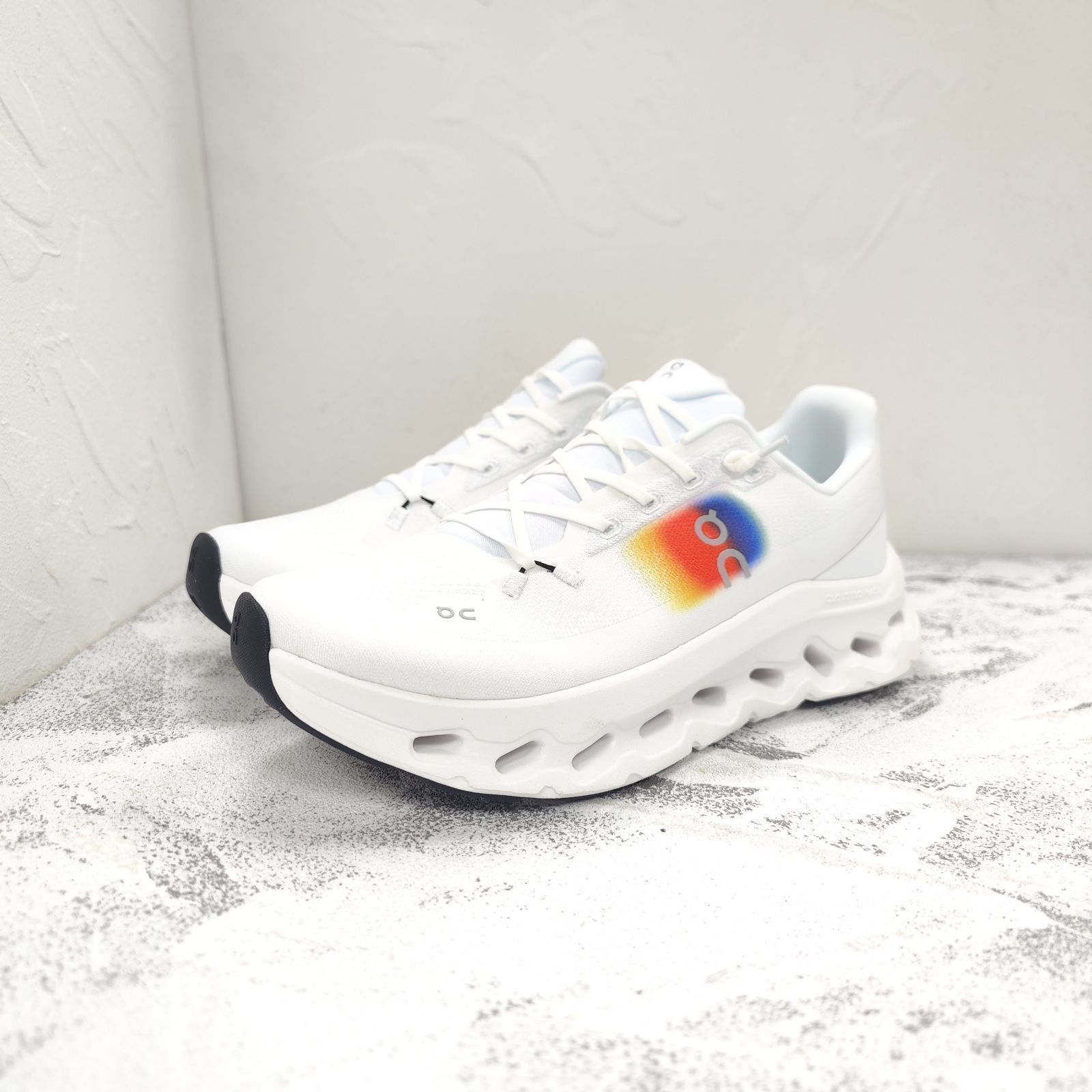 【超美品】On Cloudtilt スニーカー　26“ 極美 On Cloudtilt スニーカー オン ブラック 26 - メルカリ