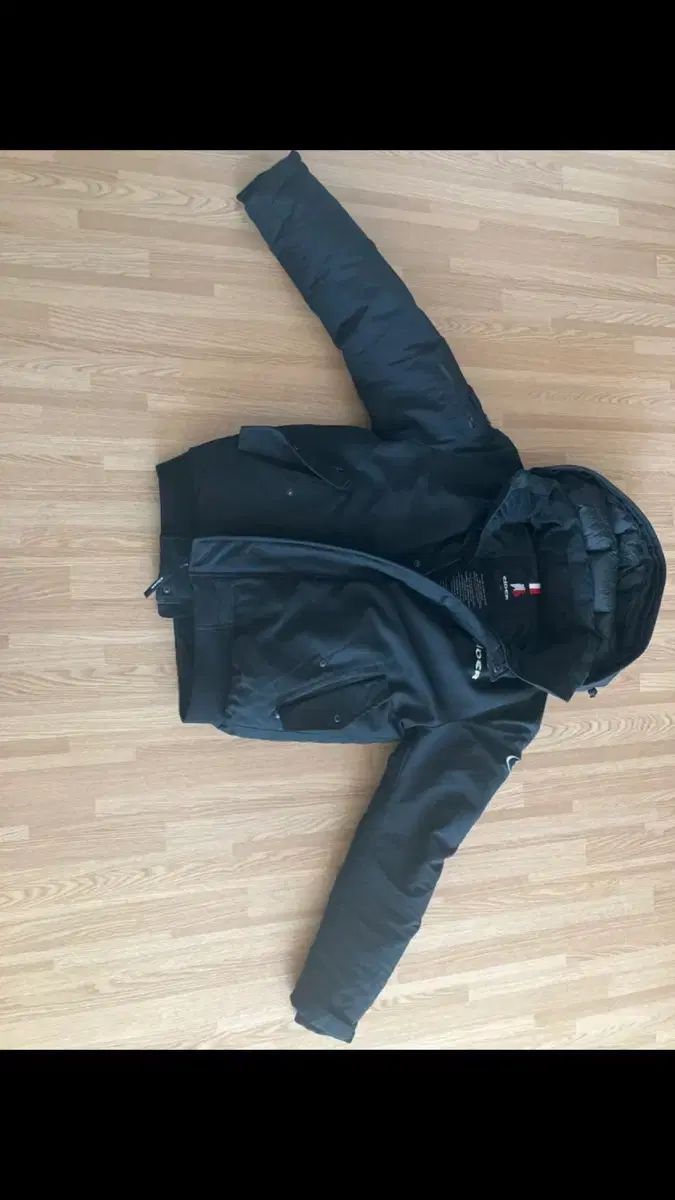 EIDER ブラック ダウン アウター フード