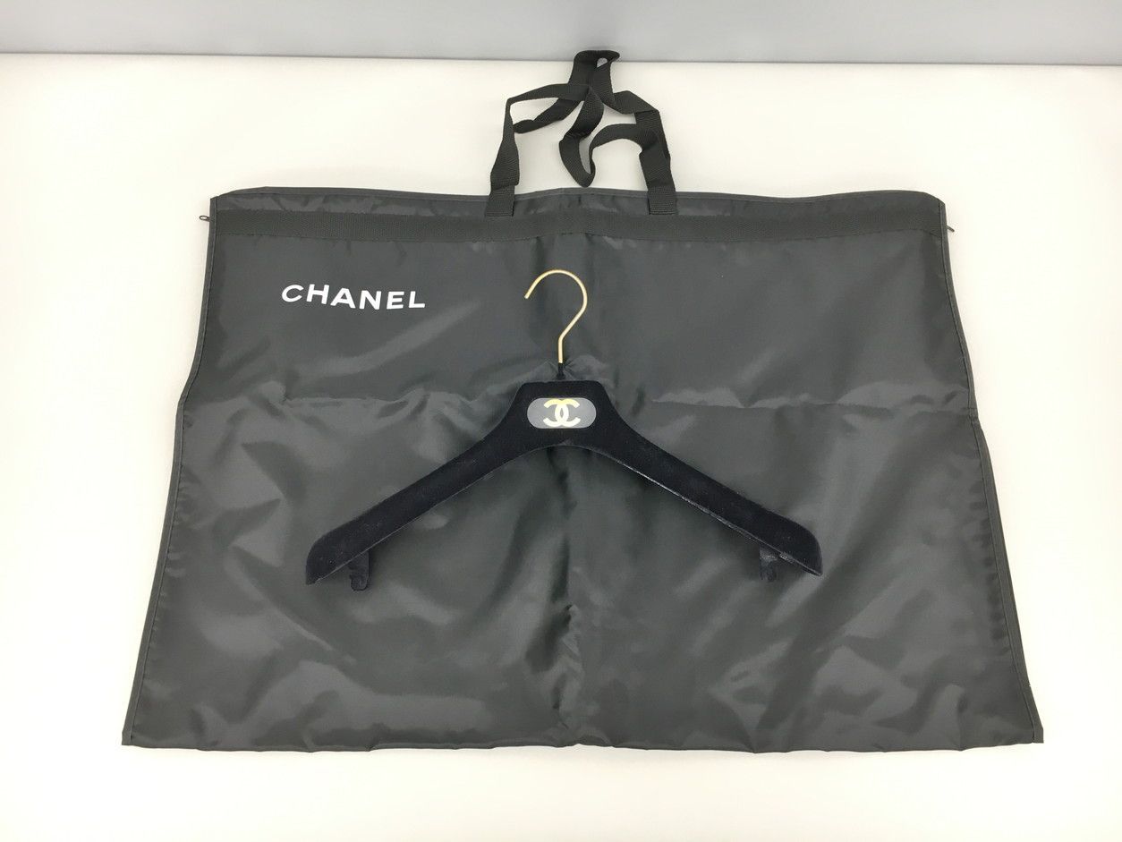 シャネル CHANEL ガーメントケース＆ハンガーまとめセット 服