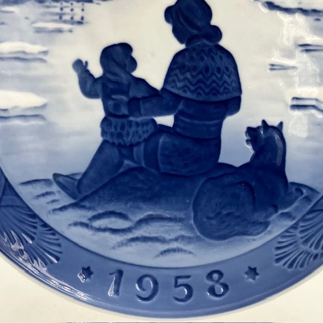 1958年 「グリーンランドの陽光」 イヤープレート ロイヤルコペンハーゲン Amazon.co.jp: ROYAL COPENHAGEN (ロイヤル コペンハーゲン) 1958年