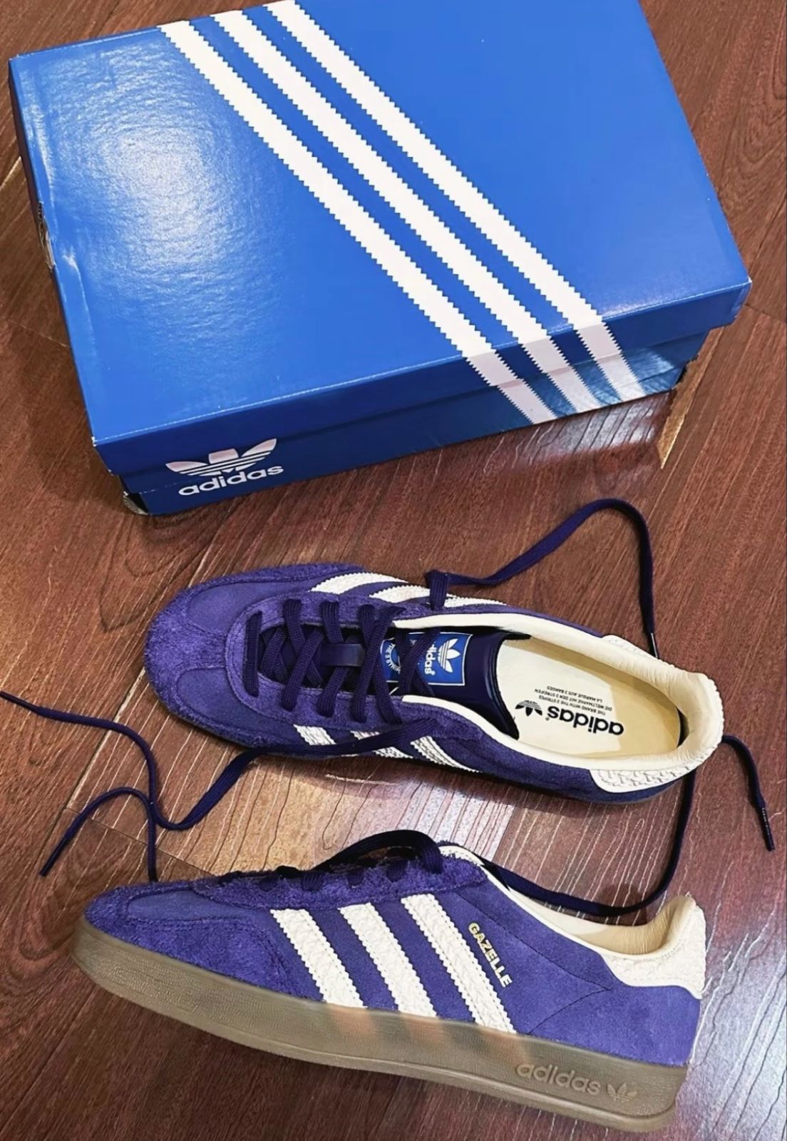 adidas originals Gazelle パープル