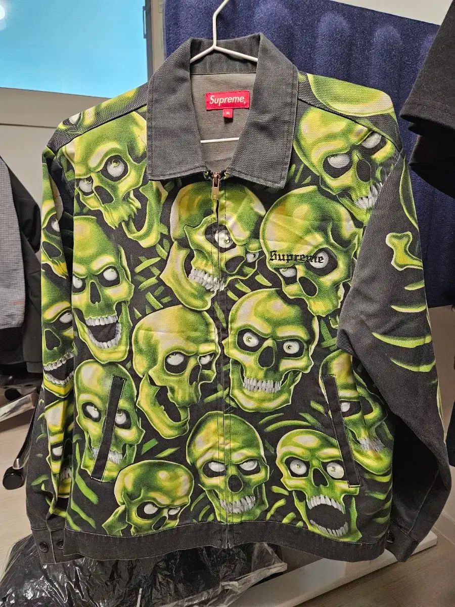 【雷市場（ポンジャン）商品韓国直送】 Supreme(シュプリーム) スカルファイル ワークジャケット m