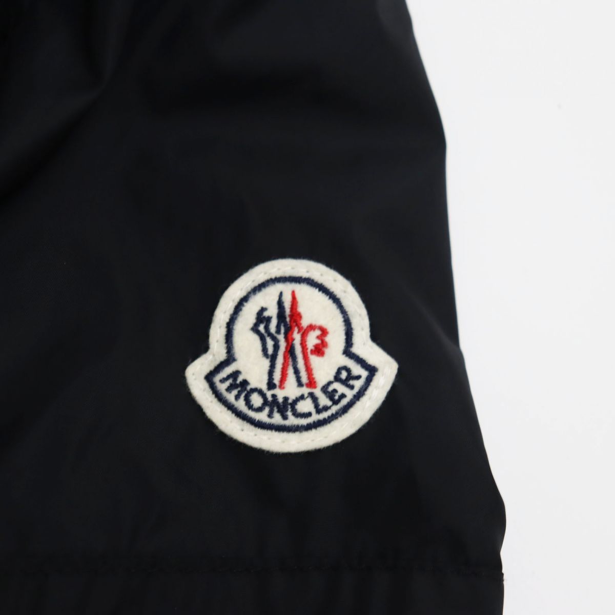 美品○MONCLER モンクレール JONATHAN/ジョナサン ロゴワッペン付き 