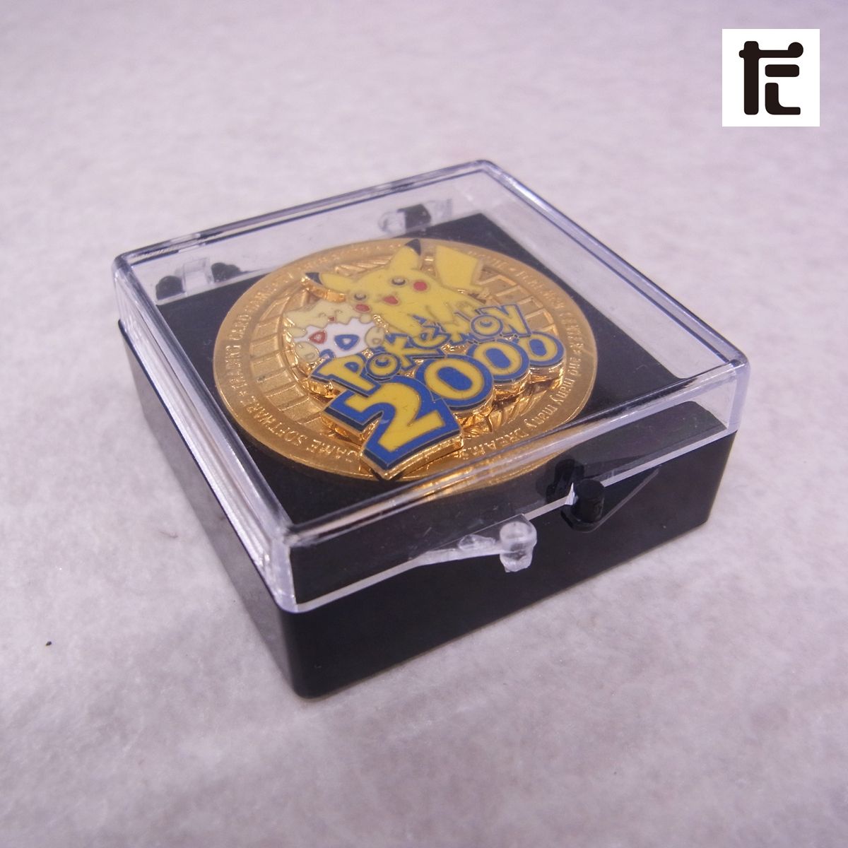 ポケモンセンター ポケモンミレニアムバッジ2000 / PK01174