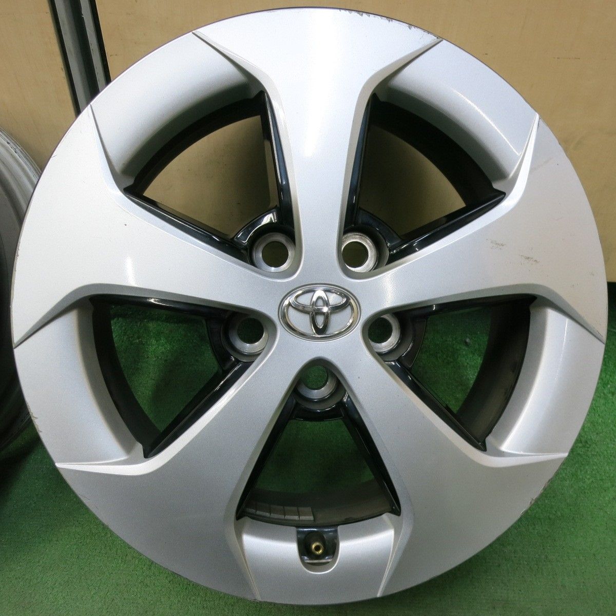 15×6J PCD100|5H