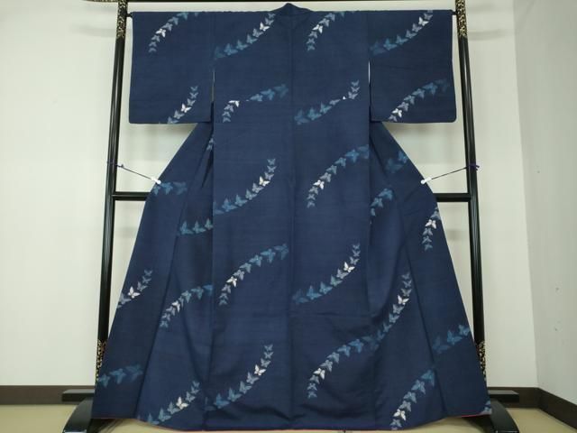 平和屋着物●上質な紬　舞蝶文　正絹　逸品　DAAQ3384ps 平和屋着物○上質な紬 舞蝶文 正絹 逸品 DAAQ3384ps - メルカリ