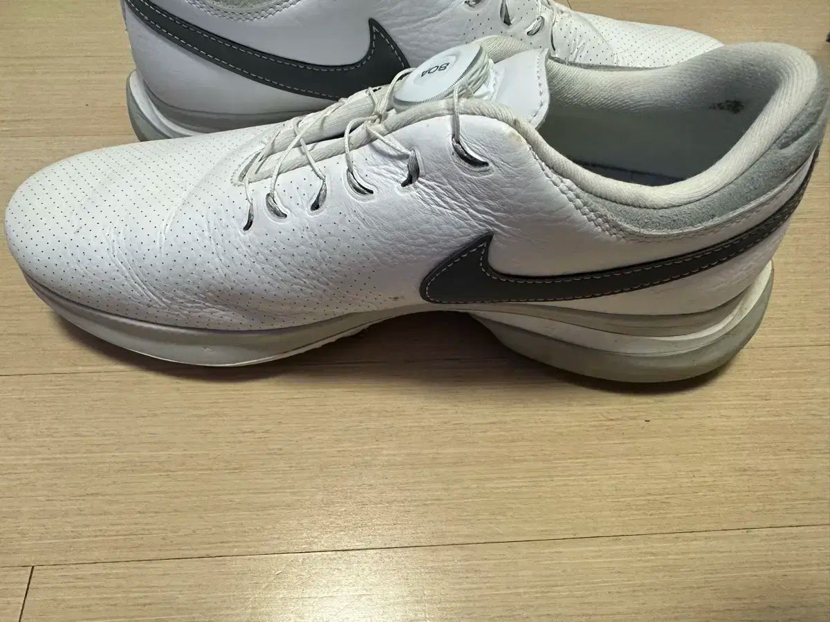 ナイキ ゴルフシューズ