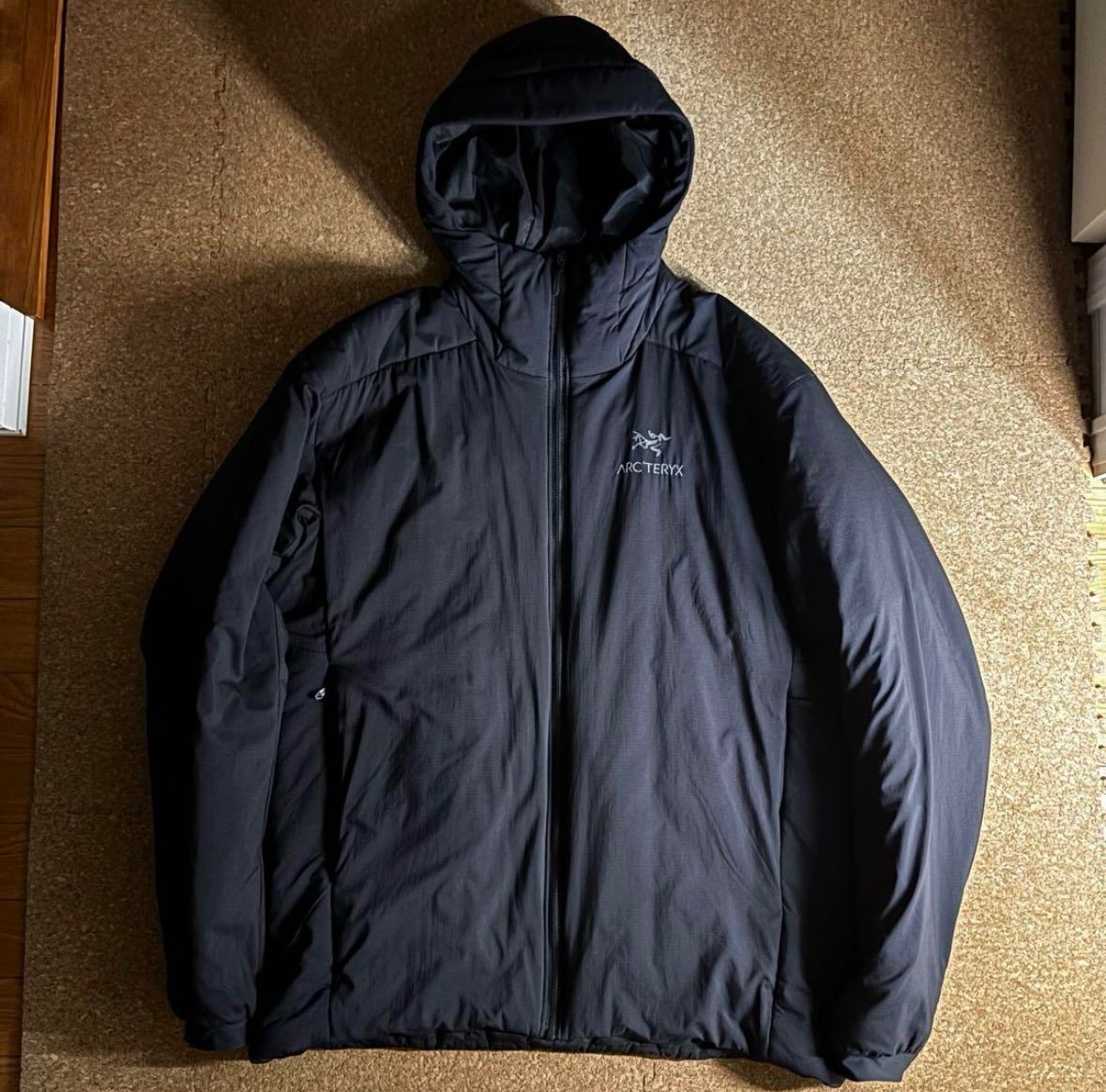 アークテリクス　アトムAR メンズXL 黒　コアロフト　ナイロン アークテリクス アトムAR メンズXL ブラック ナイロン