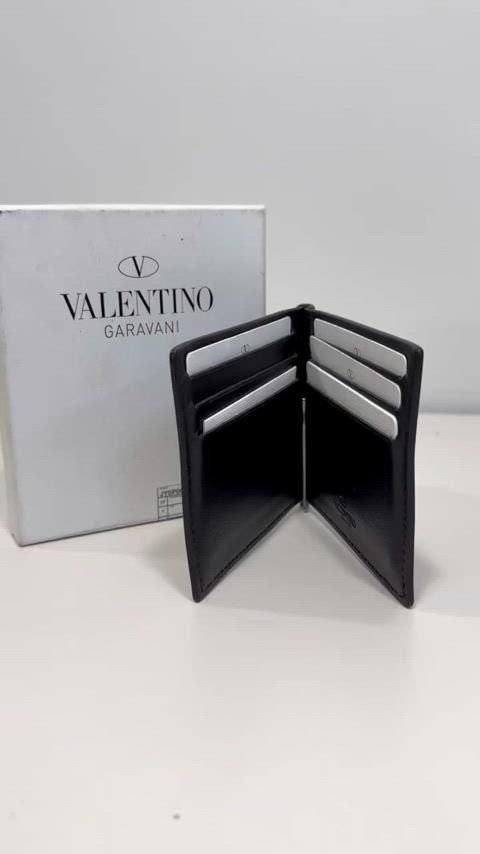 Valentino(ヴァレンティノ) ロックスタッズ 2024 マネークリップ