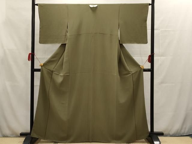 平和屋着物○上質な色無地 草花地紋 根岸色 やまと誂製 正絹