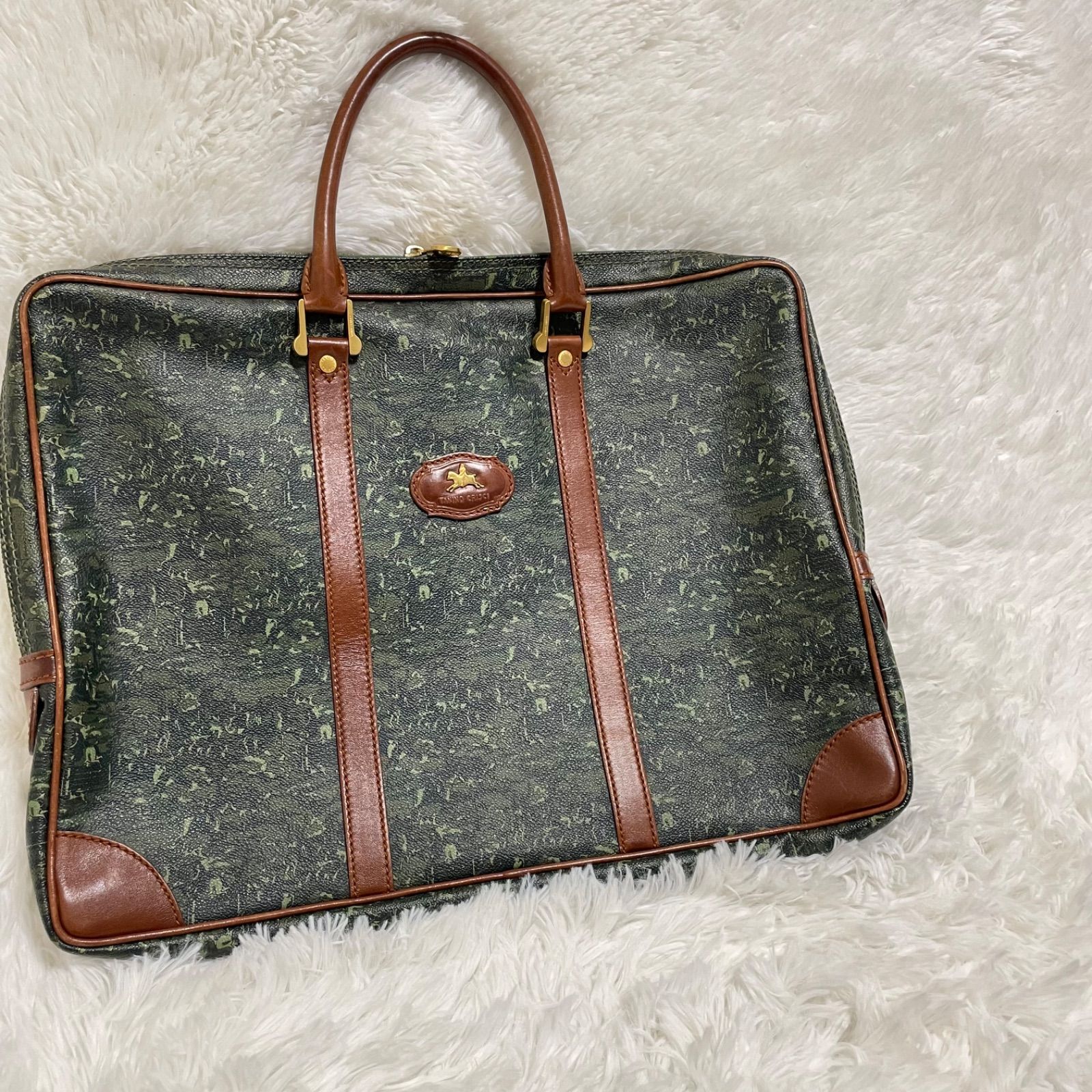 美品✨　タニノクリスチー+ヤングオルセンバック 美品 TANINO CRISCI タニノクリスチー ビジネスバッグ - メルカリ