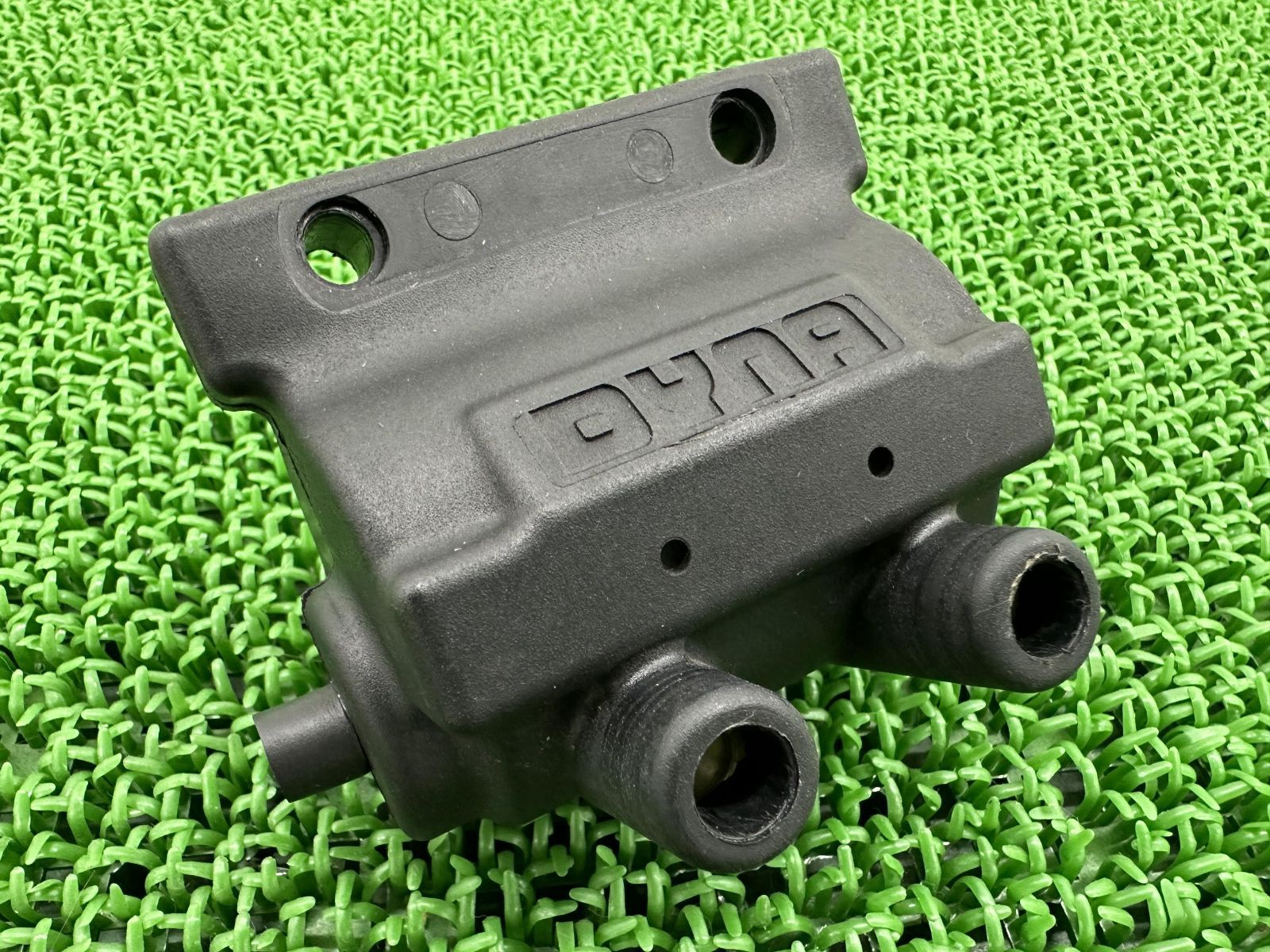 ダイナテック製ハーレー イグニッションコイル 社外 中古 バイク 部品 ダイナコイル 5.0OHM 黒 コンディション良好 割れ欠け無し DYNATEK
