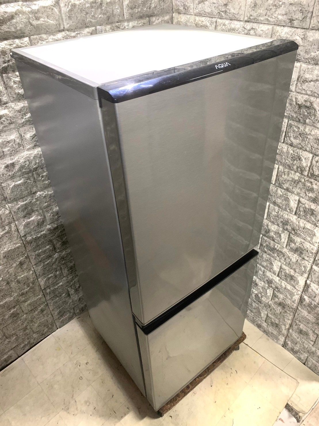 大阪送料無料★3か月保障付き★冷蔵庫★アクア★AQR-J13H★IR-670 AQUA（アクア） 4ドア冷蔵庫 FREEZIA+｜AQR-36R2(DS)｜[通販