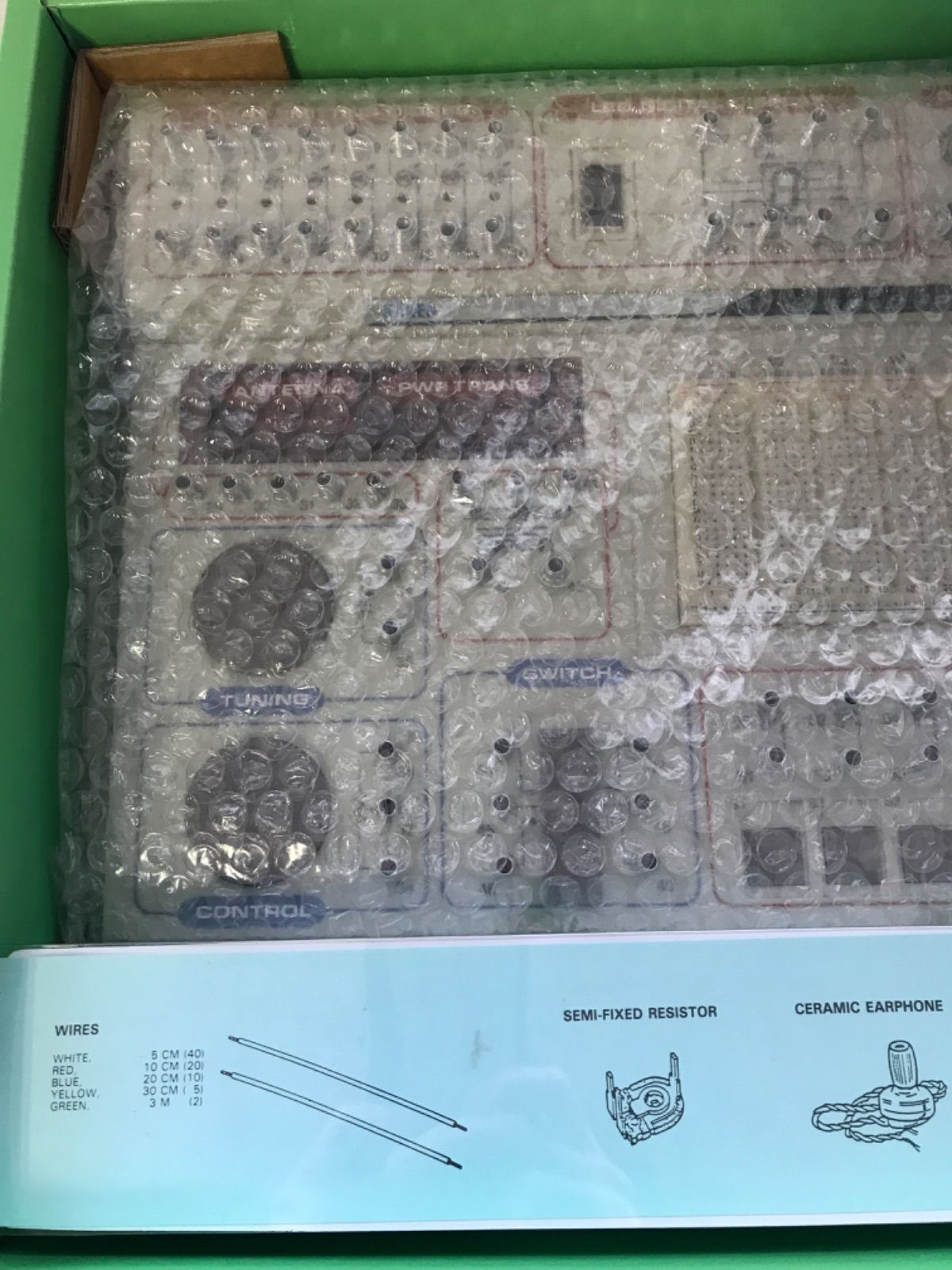 電子回路教材　KAKEN Electronic Lab 300 inONE Elenco 300-in-One Elecronic Project Lab, Science - Amazon Canada