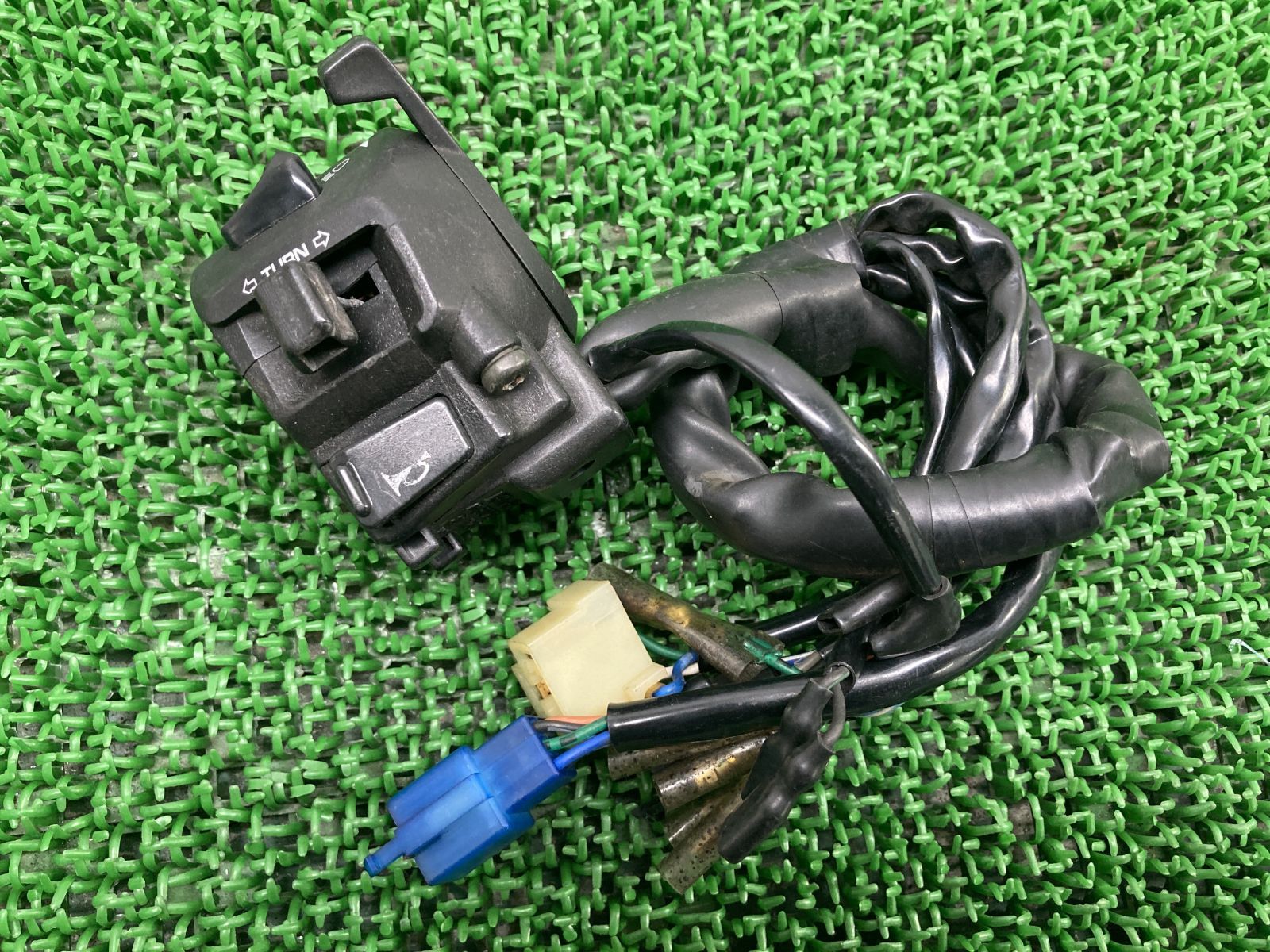 左ハンドルスイッチＢＯＸ CB400SF Spec1・2 VTEC (NC39) 左ハンドルスイッチBOX CB400SF Spec1・2 VTEC (NC39) 2025年
