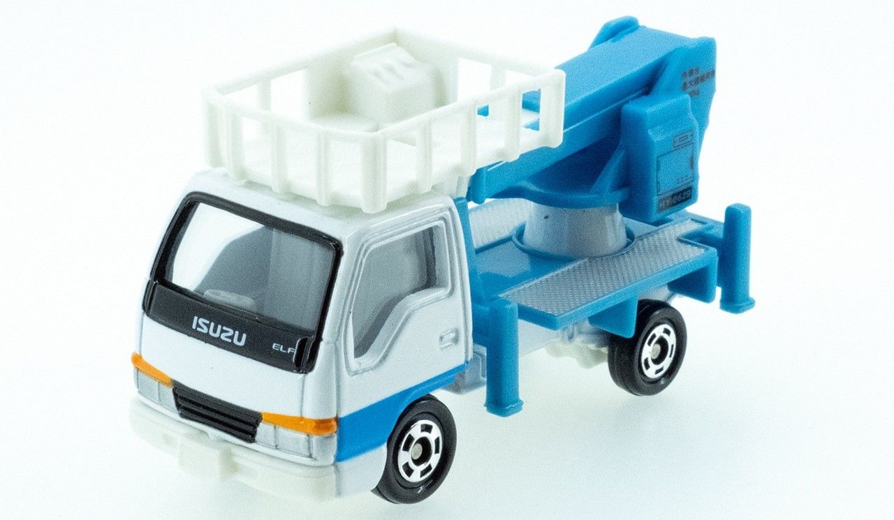 新品 トミカ 70 いすゞエルフ 高所作業車 (ブリスター