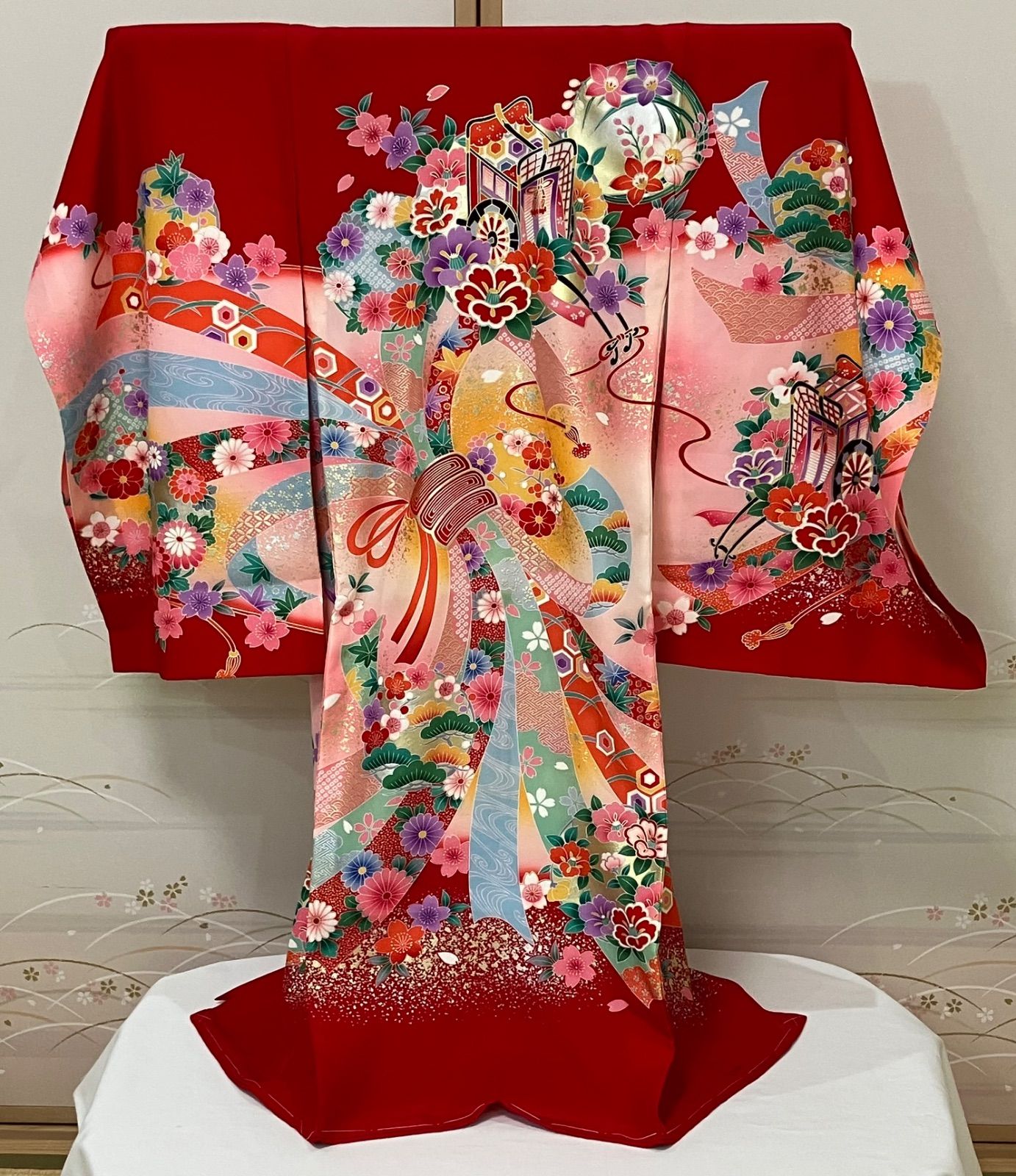 MG1158RE 正絹一つ身着物 宮参り着 紐付き 赤 レッド ピンク 熨斗 御所車 かのこ柄 青海波 七宝つなぎ 紗綾形 古典柄 七五三 0～３歳 女の子 女児 初着 産着 掛け着 小裁ち 熨斗目 赤ちゃん 和装 和柄 和風