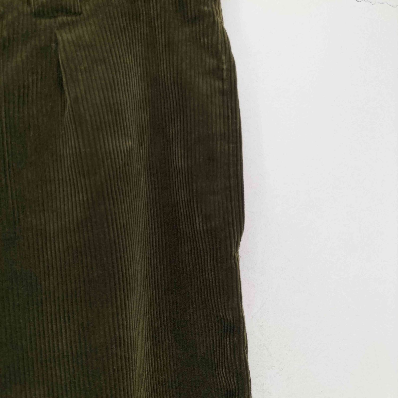 マーガレットハウエル MARGARET HOWELL 太畝コーデュロイ タックパンツ