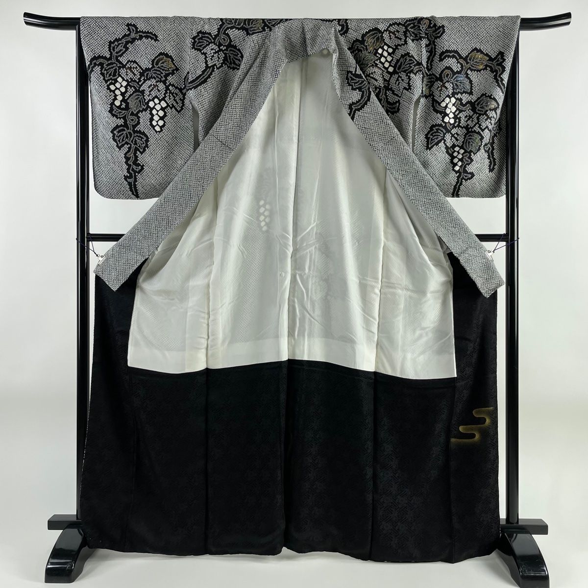 訪問着 身丈167.5cm 裄丈67.5cm L 袷 葡萄 金彩 総絞り 黒 正絹 美品 名品 【中古】 - メルカリ