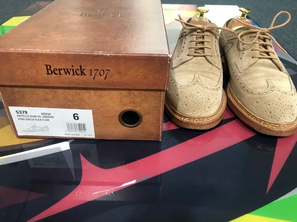 250