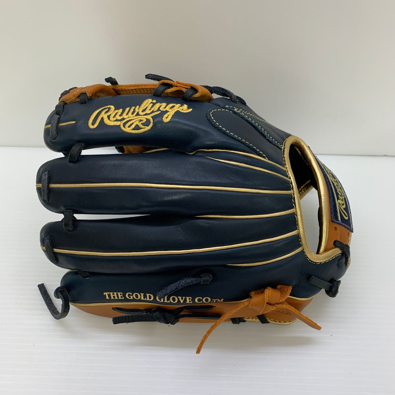未使用 本革 Rawlings ローリングス グラブ 叩き台 野球 グローブ用 軟式 HOH® METALLIC [外野手用] サイズ12.5 | グラブ | PRODUCTS