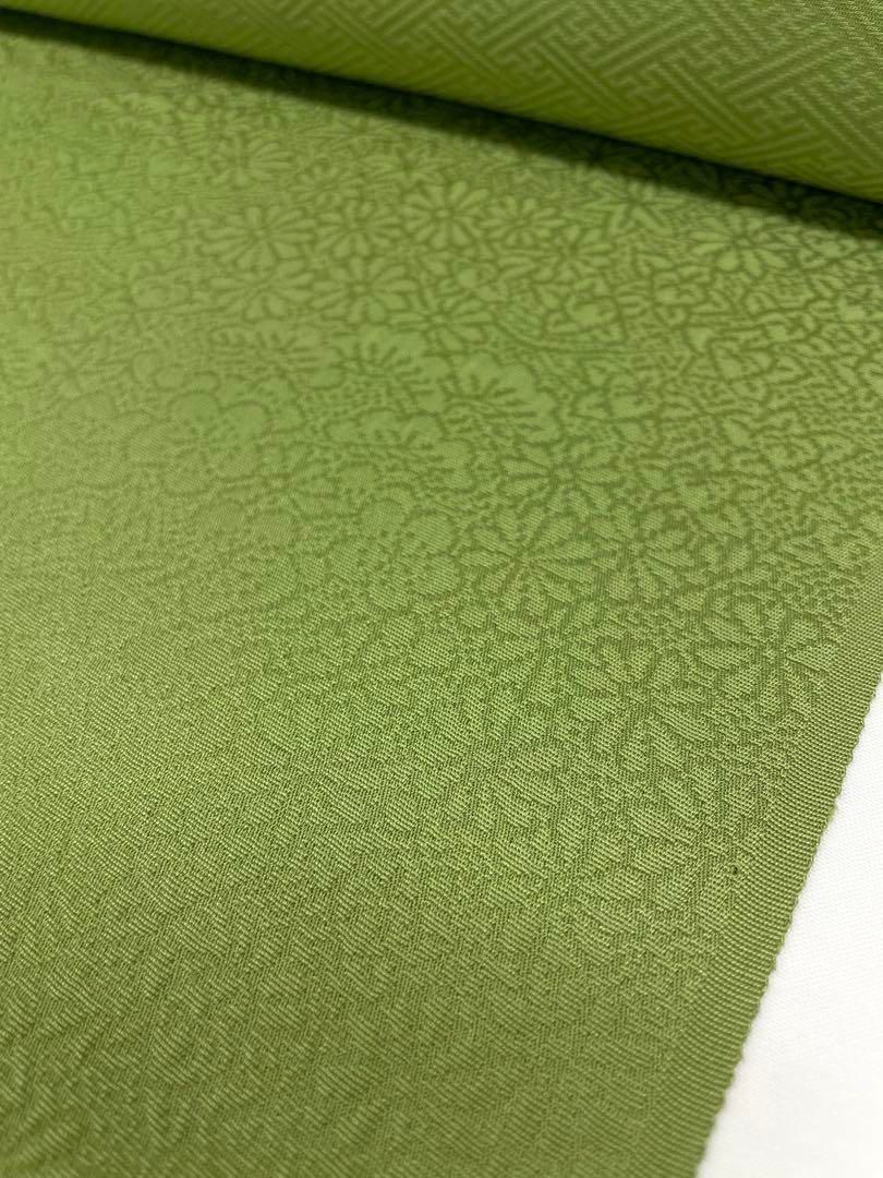 色無地 紋意匠 堅牢染 加賀彩り 八掛付き 草色 正絹 反物 - メルカリ