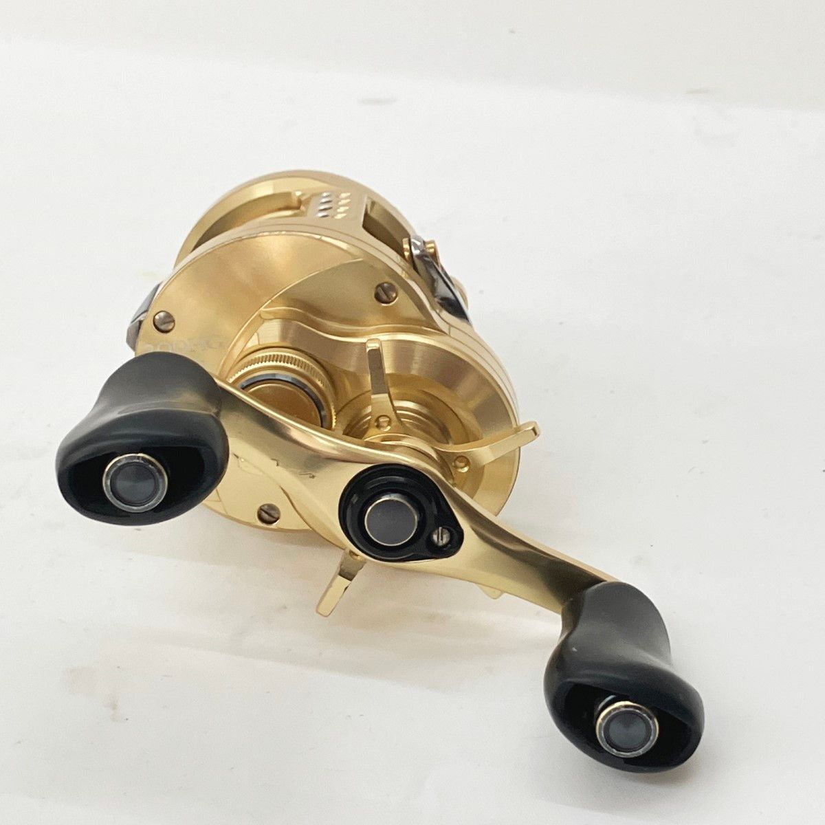 リール 21 SHIMANO CALCUTTA CONQUEST 200HG シマノ カルカッタ コンクエスト DC 200HG 右 (リール) 価格比較