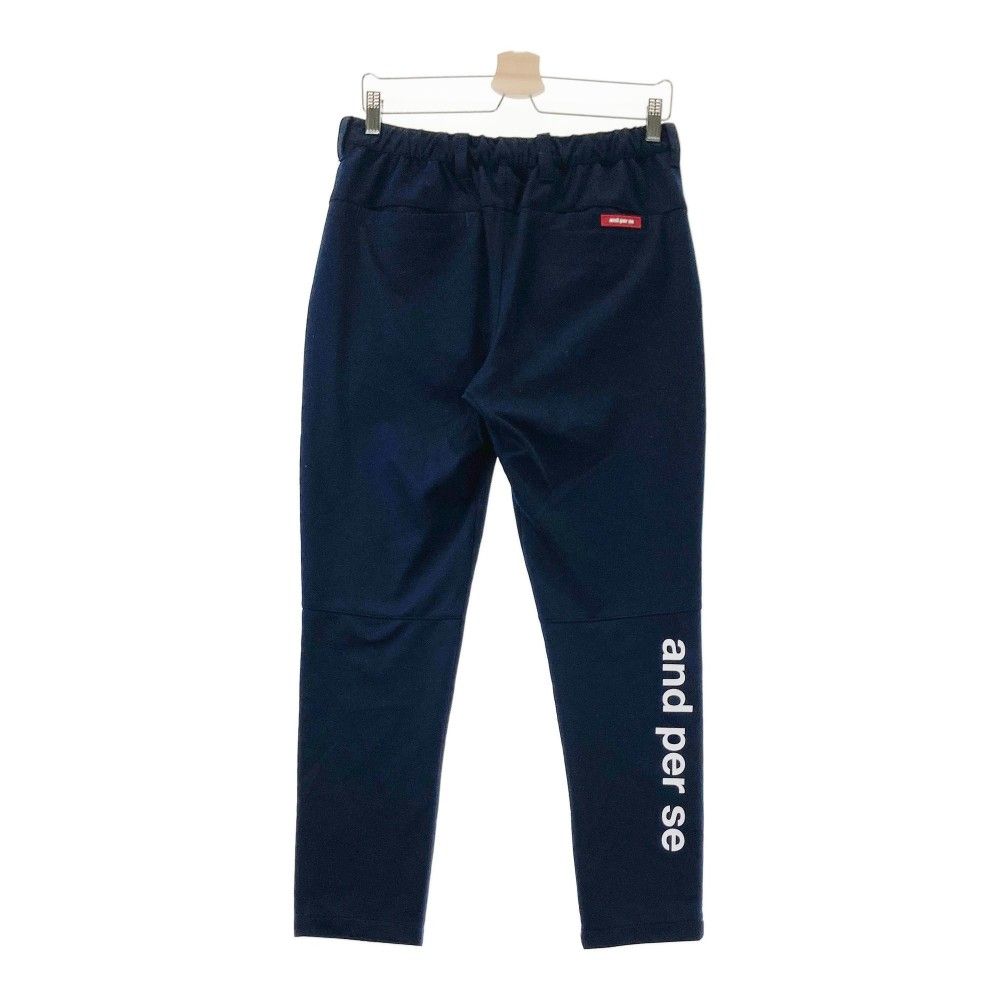 サイズ：M AND PER SE アンパスィ  裾ロゴ ロングパンツ  ネイビー系 [240101441693] ゴルフウェア メンズ ストスト サイズ：M AND PER SE アンパスィ 裾ロゴ ロングパンツ ネイビー