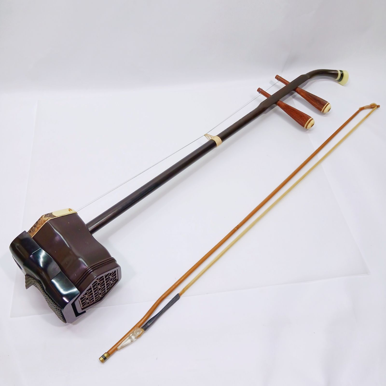 中国楽器 二胡 伝統楽器 弓付き ケース付き 中国上海 最大77%OFF 