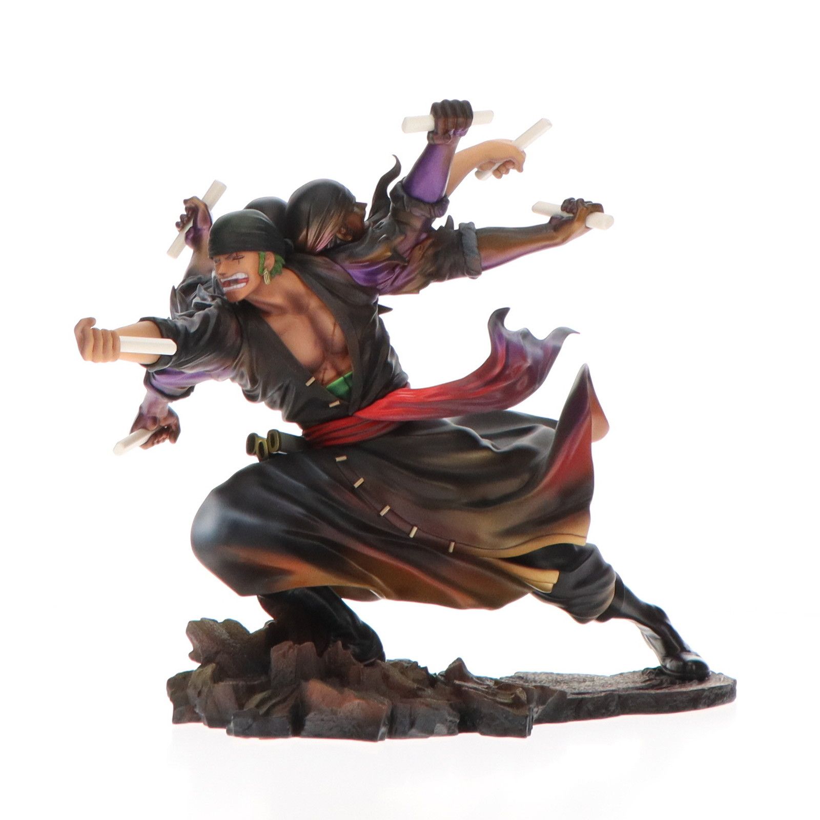 特大サイズ 日本未発売 ロロノア・ゾロ フィギュア ガレージ