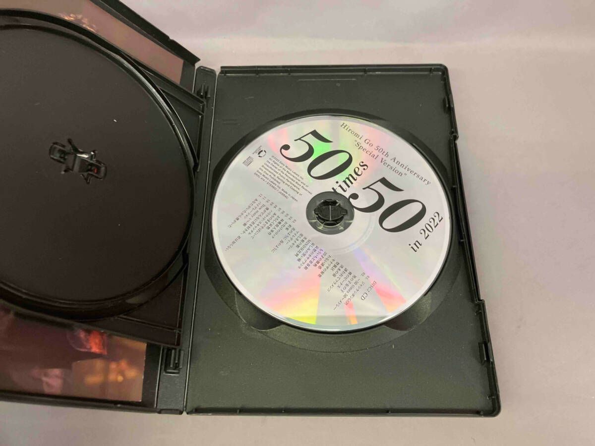 掛け軸 虎図絹本 共箱 福山一成 田村耕一に師事『猛虎図』 暗がりの中