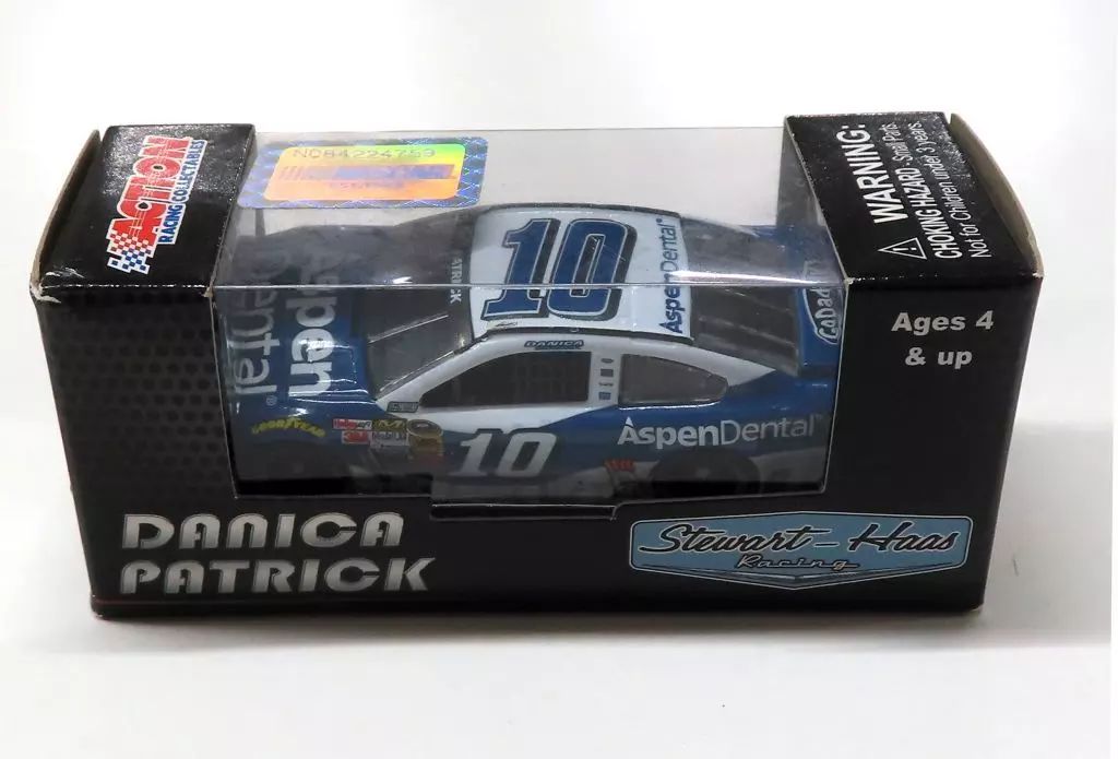 中古】ミニカー 1/64 NASCAR Danica Patrick Aspen Dental 2014